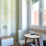 Konukevi Cozy Avenida By Lisbeyond
